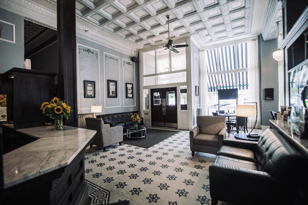 The Continental Hotel Centerville Eksteriør bilde